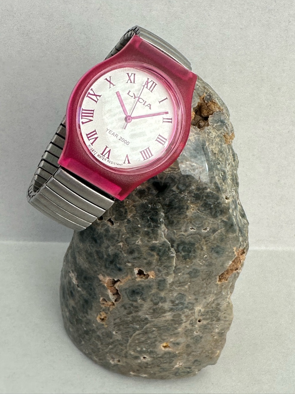 Orologio LYCIA Year 2000 Unisex Quartz Wristwatch NOS Vintage Use.